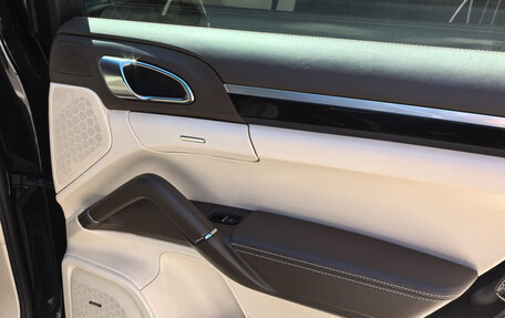 Porsche Cayenne III, 2011 год, 2 550 000 рублей, 21 фотография