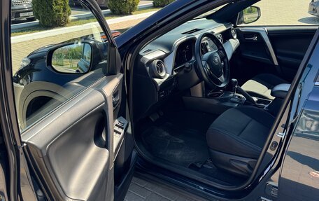 Toyota RAV4, 2019 год, 2 380 000 рублей, 7 фотография