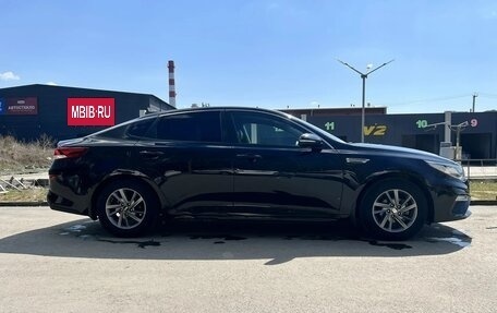 KIA K5 II, 2018 год, 1 490 000 рублей, 2 фотография