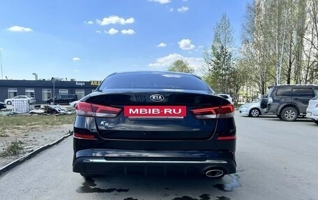 KIA K5 II, 2018 год, 1 490 000 рублей, 4 фотография