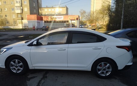 Hyundai Solaris II рестайлинг, 2020 год, 1 550 000 рублей, 1 фотография