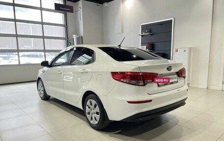 KIA Rio III рестайлинг, 2015 год, 890 000 рублей, 6 фотография