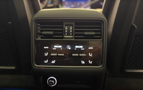 Porsche Cayenne III, 2025 год, 18 999 000 рублей, 34 фотография