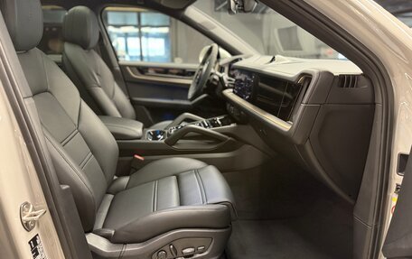 Porsche Cayenne III, 2025 год, 18 999 000 рублей, 37 фотография