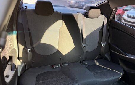 Hyundai Solaris II рестайлинг, 2011 год, 700 000 рублей, 7 фотография