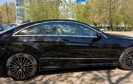 Mercedes-Benz E-Класс, 2013 год, 1 900 000 рублей, 4 фотография