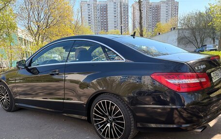 Mercedes-Benz E-Класс, 2013 год, 1 900 000 рублей, 3 фотография