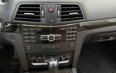 Mercedes-Benz E-Класс, 2013 год, 1 900 000 рублей, 14 фотография