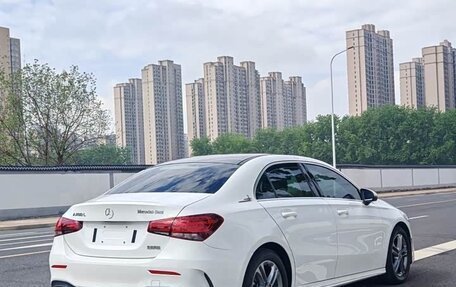 Mercedes-Benz A-Класс, 2022 год, 2 210 000 рублей, 6 фотография