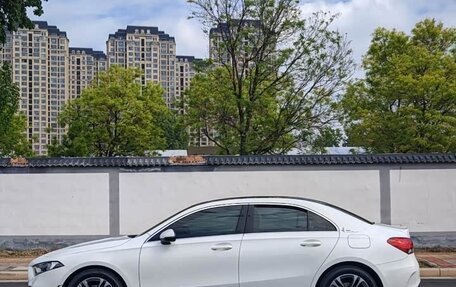 Mercedes-Benz A-Класс, 2022 год, 2 210 000 рублей, 8 фотография