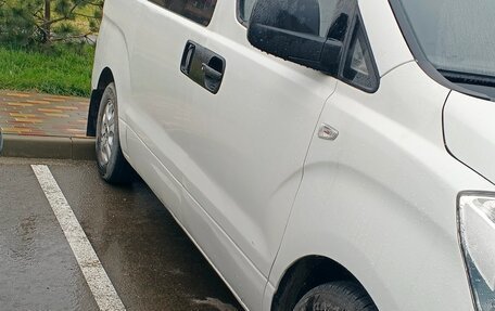 Hyundai Grand Starex Grand Starex I рестайлинг 2, 2008 год, 1 350 000 рублей, 2 фотография