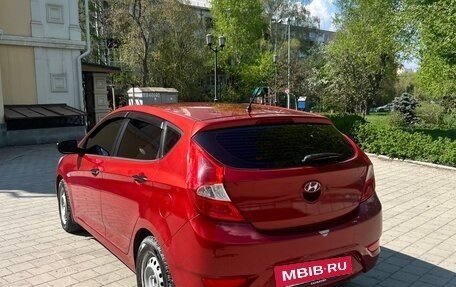 Hyundai Solaris II рестайлинг, 2011 год, 630 000 рублей, 8 фотография