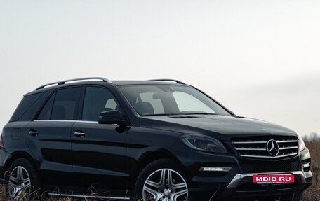 Mercedes-Benz M-Класс, 2012 год, 2 100 000 рублей, 2 фотография