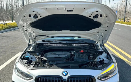 BMW 1 серия, 2022 год, 2 120 000 рублей, 11 фотография