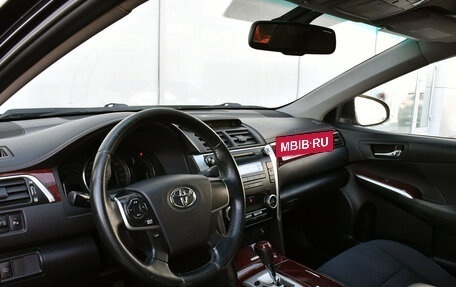 Toyota Camry, 2012 год, 1 799 000 рублей, 13 фотография
