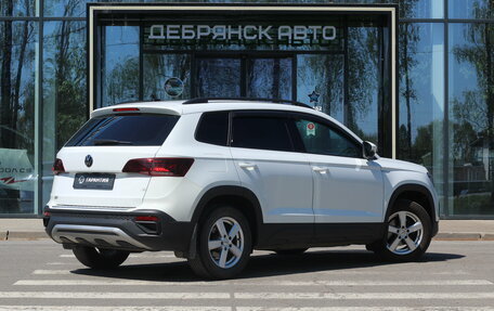Volkswagen Taos, 2022 год, 2 245 000 рублей, 4 фотография