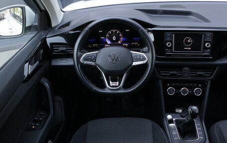 Volkswagen Taos, 2022 год, 2 245 000 рублей, 8 фотография