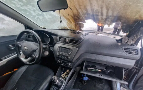 KIA Rio III рестайлинг, 2013 год, 200 000 рублей, 19 фотография