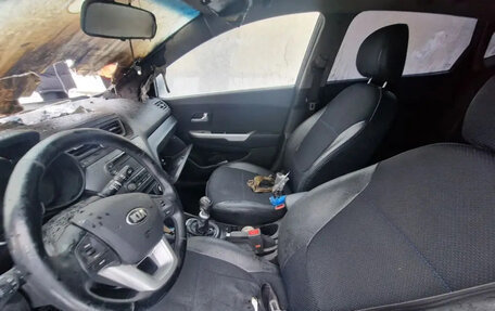 KIA Rio III рестайлинг, 2013 год, 200 000 рублей, 31 фотография