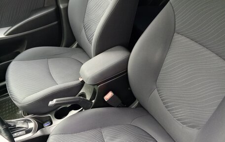 Hyundai Solaris II рестайлинг, 2015 год, 1 050 000 рублей, 4 фотография