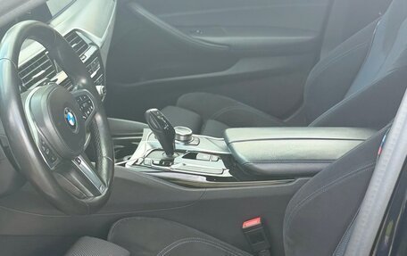 BMW 5 серия, 2019 год, 2 450 000 рублей, 13 фотография