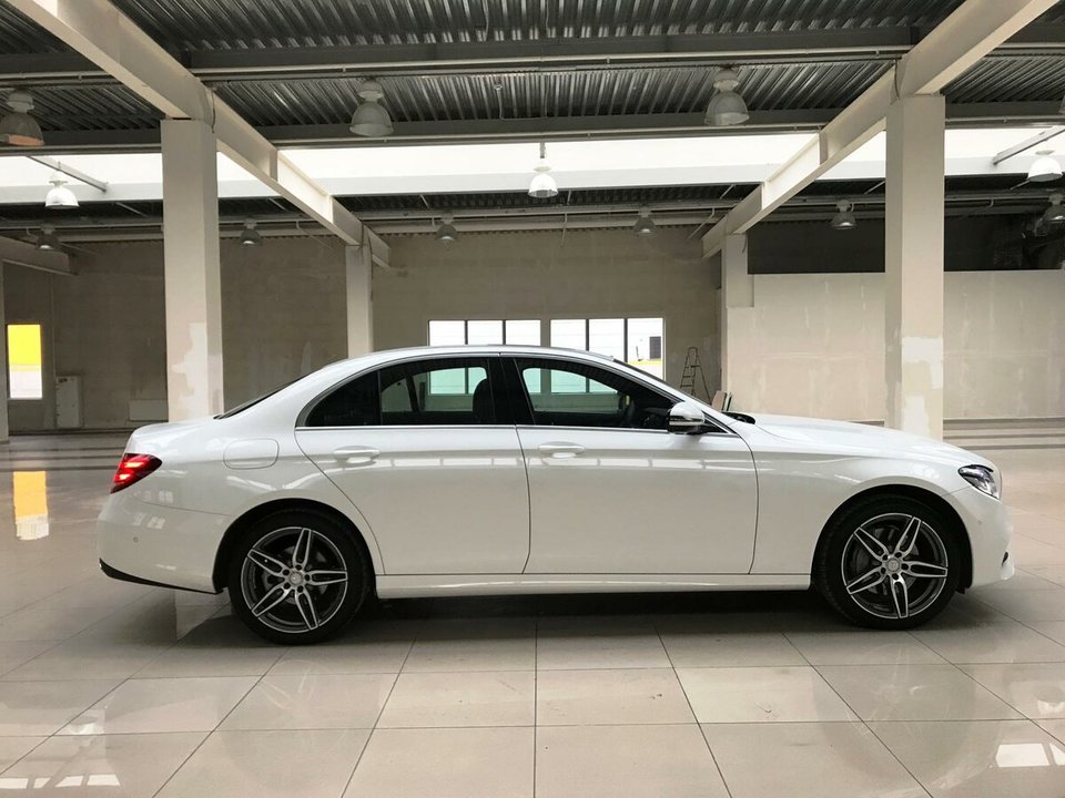 Mercedes-Benz E-Класс W213, 2017 год, 1 000 000 рублей, 3 фотография