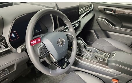 Toyota Highlander, 2026 год, 6 090 000 рублей, 9 фотография