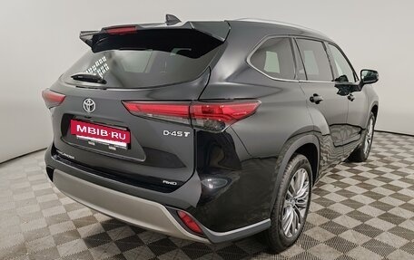 Toyota Highlander, 2026 год, 6 090 000 рублей, 7 фотография