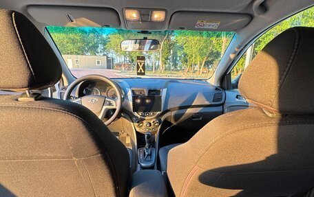 Hyundai Solaris II рестайлинг, 2015 год, 1 000 000 рублей, 4 фотография