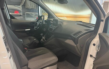 Ford Tourneo Connect II рестайлинг, 2020 год, 1 999 000 рублей, 21 фотография