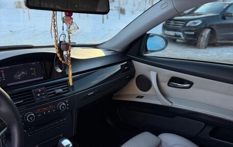 BMW 3 серия, 2009 год, 1 290 000 рублей, 18 фотография