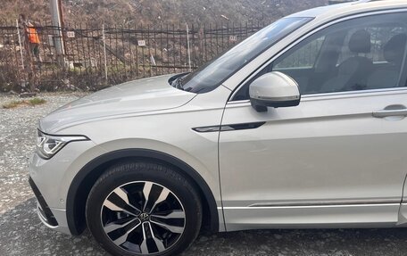 Volkswagen Tiguan II, 2021 год, 4 450 000 рублей, 3 фотография