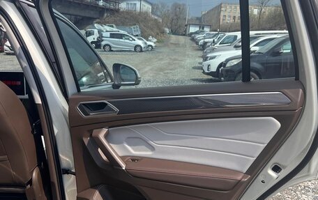 Volkswagen Tiguan II, 2021 год, 4 450 000 рублей, 12 фотография