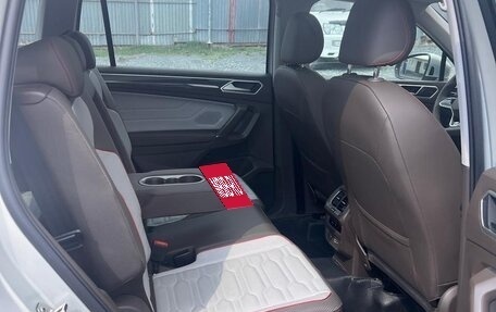 Volkswagen Tiguan II, 2021 год, 4 450 000 рублей, 11 фотография