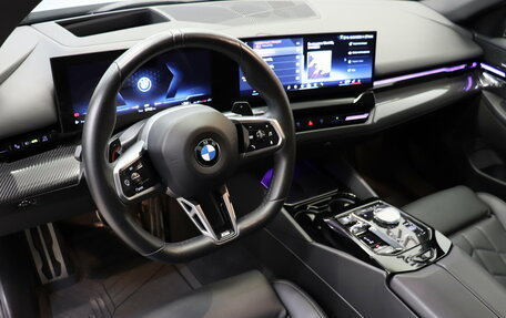 BMW 5 серия, 2023 год, 6 990 000 рублей, 13 фотография