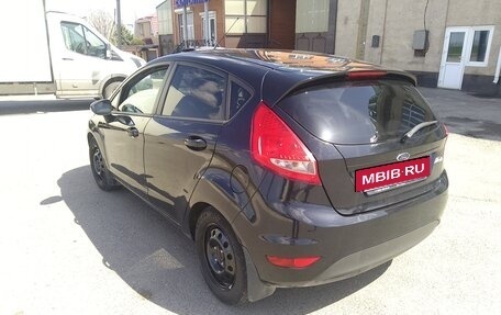 Ford Fiesta, 2010 год, 700 000 рублей, 2 фотография