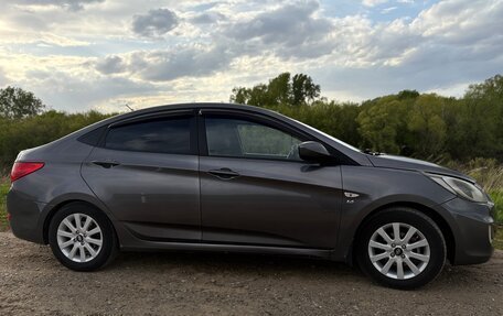 Hyundai Solaris II рестайлинг, 2011 год, 750 000 рублей, 8 фотография