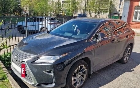 Lexus RX IV рестайлинг, 2017 год, 4 500 000 рублей, 3 фотография