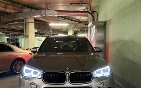 BMW X5 M, 2018 год, 5 700 000 рублей, 2 фотография
