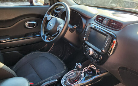 KIA Soul II рестайлинг, 2015 год, 1 100 000 рублей, 10 фотография