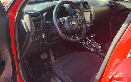 KIA Soul II рестайлинг, 2015 год, 1 100 000 рублей, 9 фотография