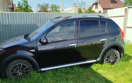 Renault Sandero I, 2013 год, 650 000 рублей, 3 фотография