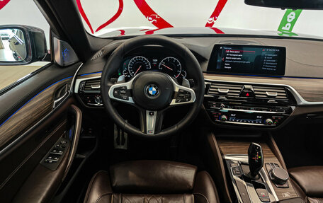 BMW 5 серия, 2018 год, 4 850 000 рублей, 9 фотография