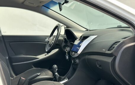 Hyundai Solaris II рестайлинг, 2013 год, 740 000 рублей, 10 фотография