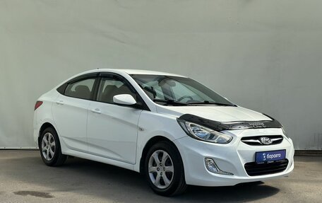 Hyundai Solaris II рестайлинг, 2013 год, 740 000 рублей, 2 фотография