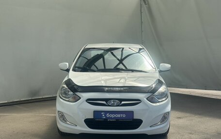 Hyundai Solaris II рестайлинг, 2013 год, 740 000 рублей, 3 фотография