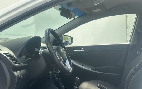 Hyundai Solaris II рестайлинг, 2013 год, 740 000 рублей, 9 фотография