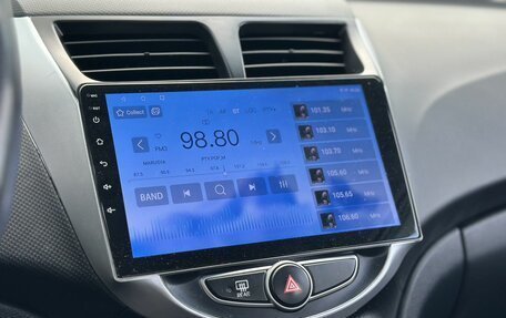 Hyundai Solaris II рестайлинг, 2013 год, 740 000 рублей, 16 фотография