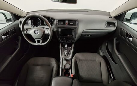 Volkswagen Jetta VI, 2016 год, 1 089 000 рублей, 14 фотография