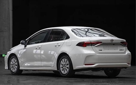 Toyota Corolla, 2022 год, 1 710 000 рублей, 5 фотография